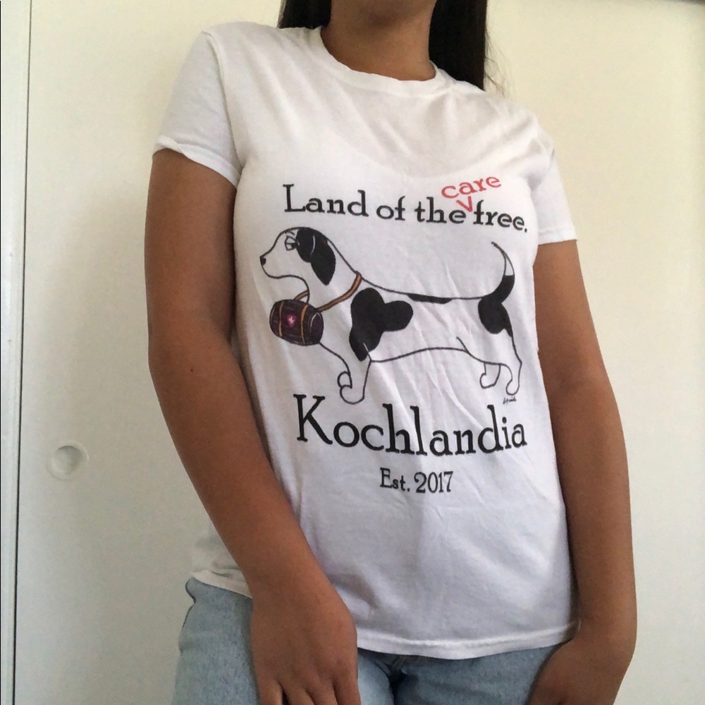 White Graphic Pup T-Shirt “Kochlandia Est. 2017”🐶